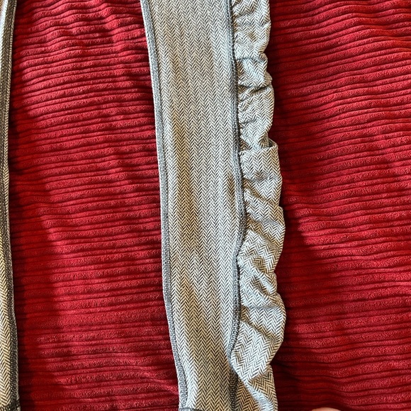 Lululemon Turn Around Tight Heathered Herringbone. Size 4. - Picture 16 of 16